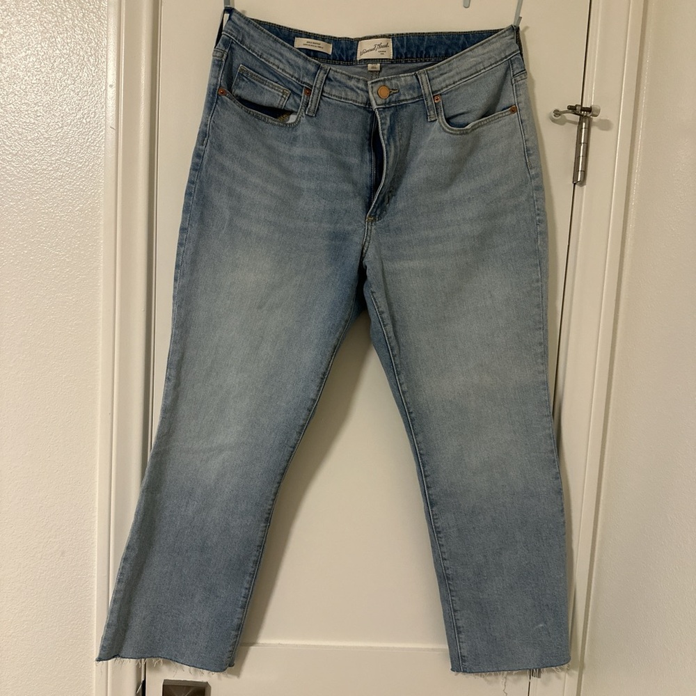 Universal Thread Sky Blue Cropped Jeans